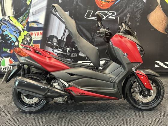 YAMAHA XMAX ABS 